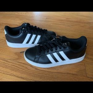 Size 7 Adidas
